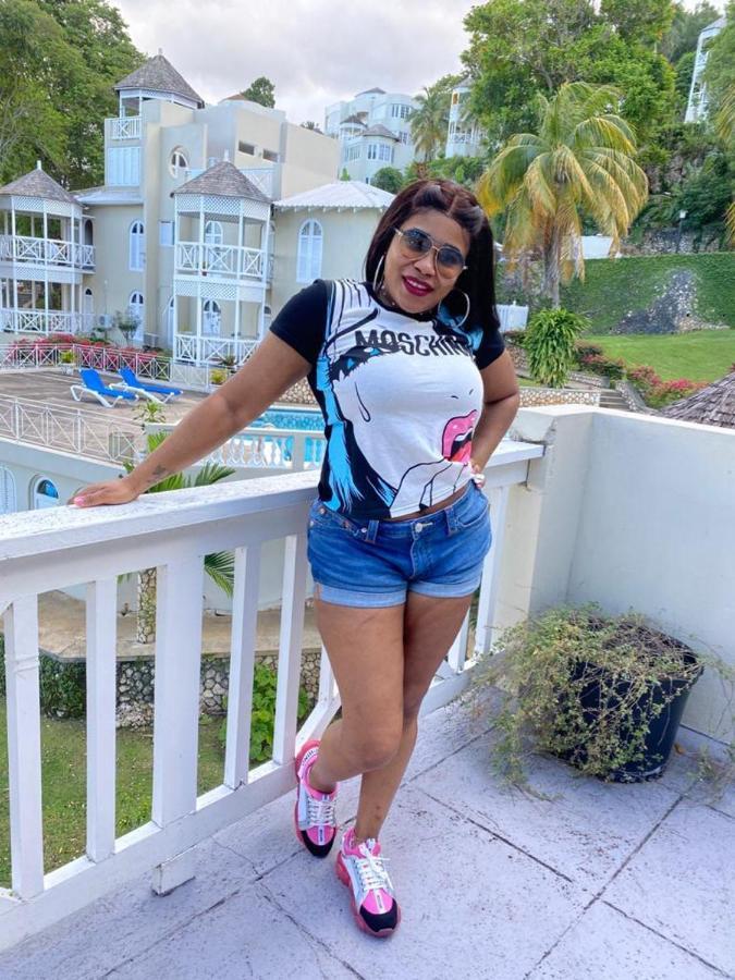 Chill On The Hill Lejlighed Ocho Rios Eksteriør billede